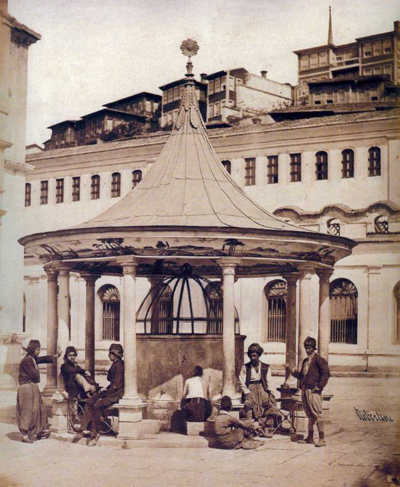 Nusretiye Sadirvan James Robertson 1853.jpg